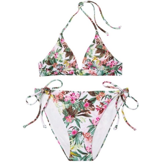 Victoria’s Secret Swim Essential Halter Bikini Top & Cheeky String Bottom L - Picture 1 of 10